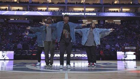 phil tayag|Kings Halftime Performance .